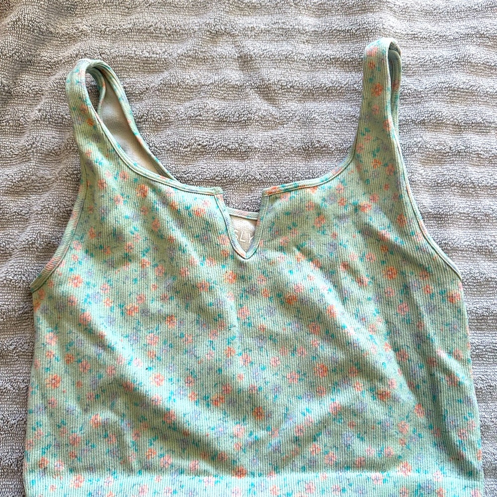 Cute AE crop!